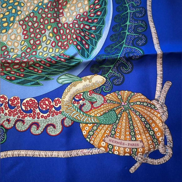 Hermès “Grands Fonds” Silk Vintage Scarf, Annie Faivre, 90cm, Collector’s Item - Picture 11 of 16